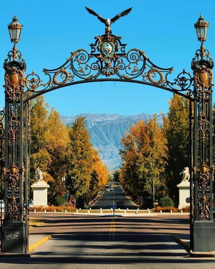 Departamento Amplio En Ciudad De Mendoza
